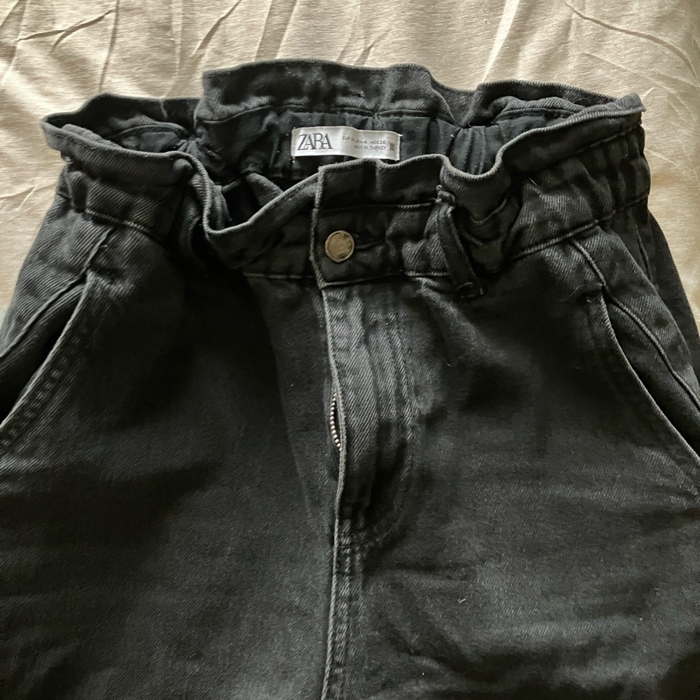 Zara HIGH-WAISTED PAPERBAG BAGGY JEANS Z1975 black color